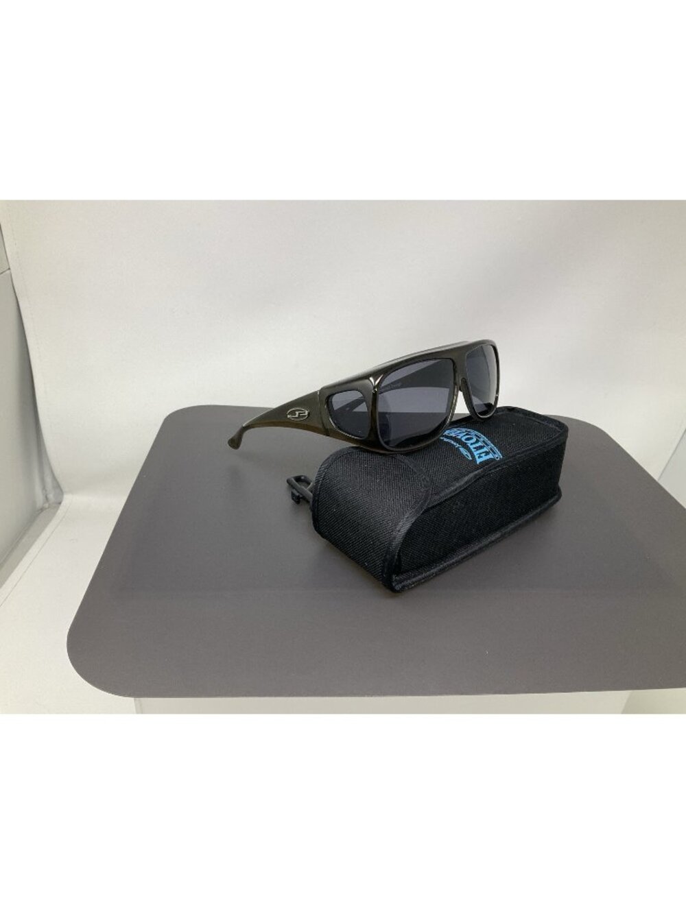 Jonathan Paul Fitovers Polarized Sunglasses  Frame Olive Crystal JP009 & Case